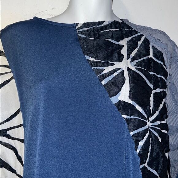 KOZAN Salem Sky Textured Panel Top-XS - Picture 4 of 12